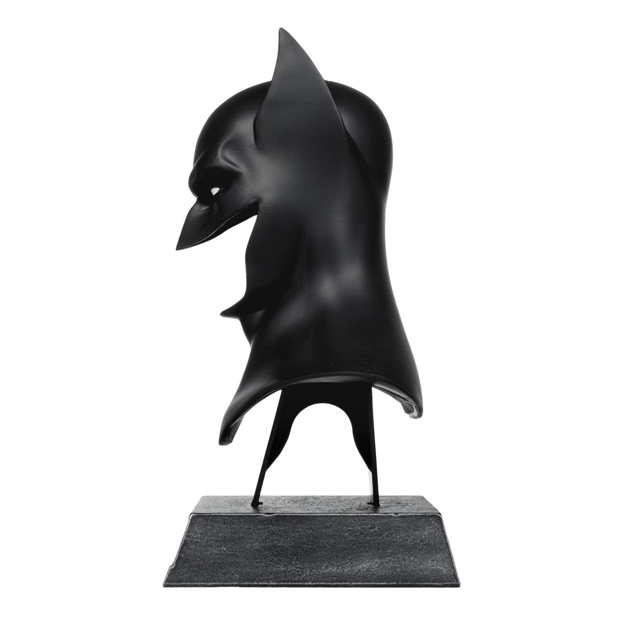 Batman Detective Comics #27 1:3 Replica Cowl Arrives at McFarlane