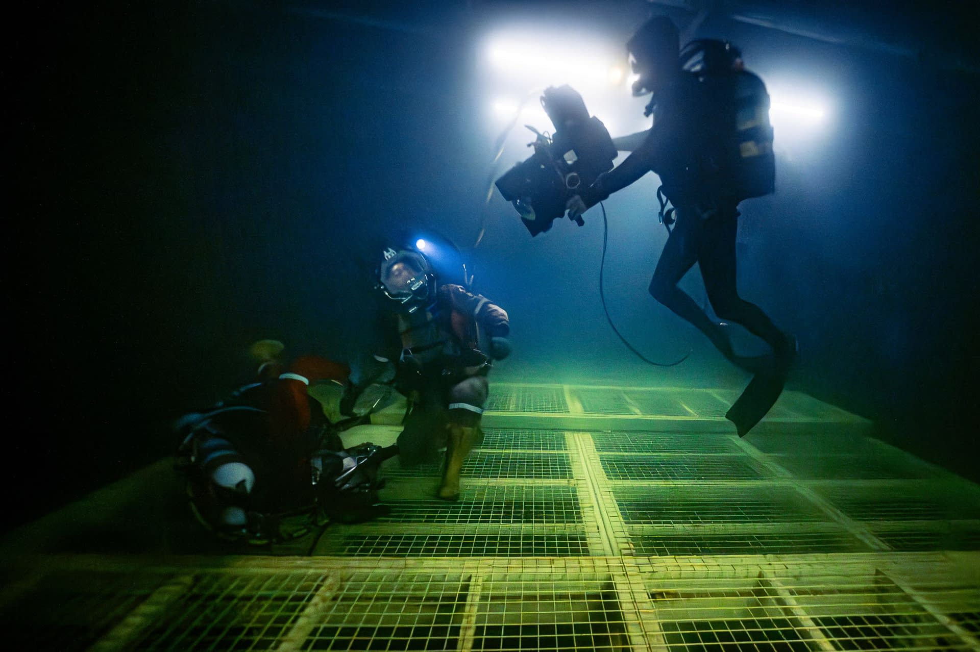 Last Breath: Teaser Poster Spotlights A Saturation Diving Nightmare