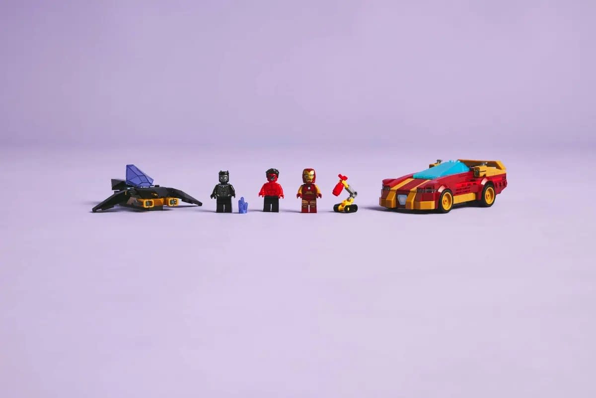 Iron Man Takes On Red Hulk with New Marvel Set from LEGO 