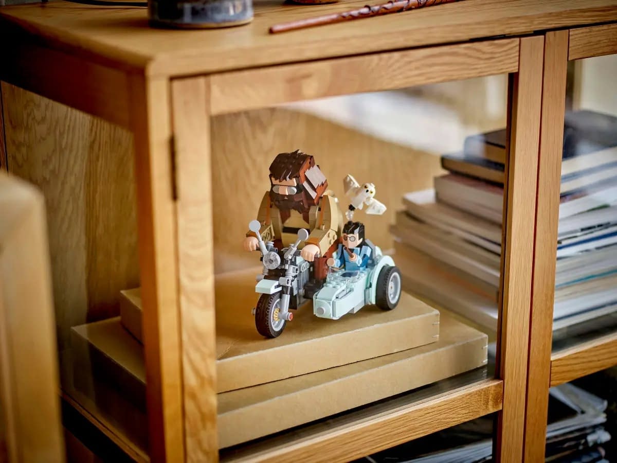 The Skies Await with LEGO's Hagrid & Harry Potter Motorcycle Set