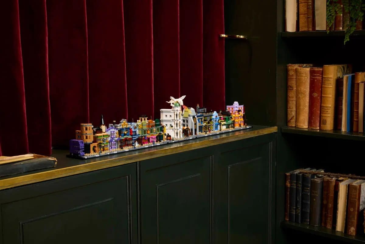 Harry Potter Microscale Diagon Alley Wizarding Shops Revealed by LEGO