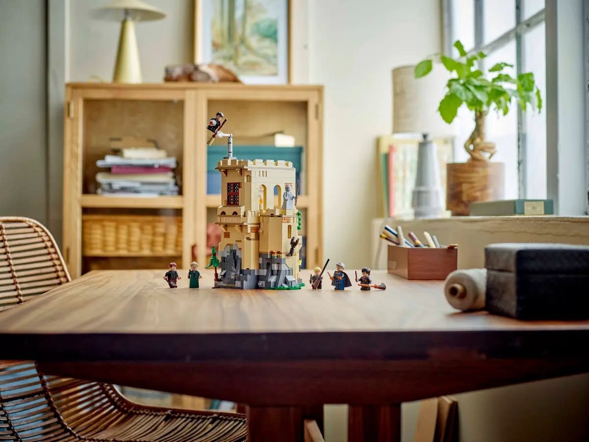 It is Time for a Flying Lesson with LEGO's New Hogwarts Castle Set