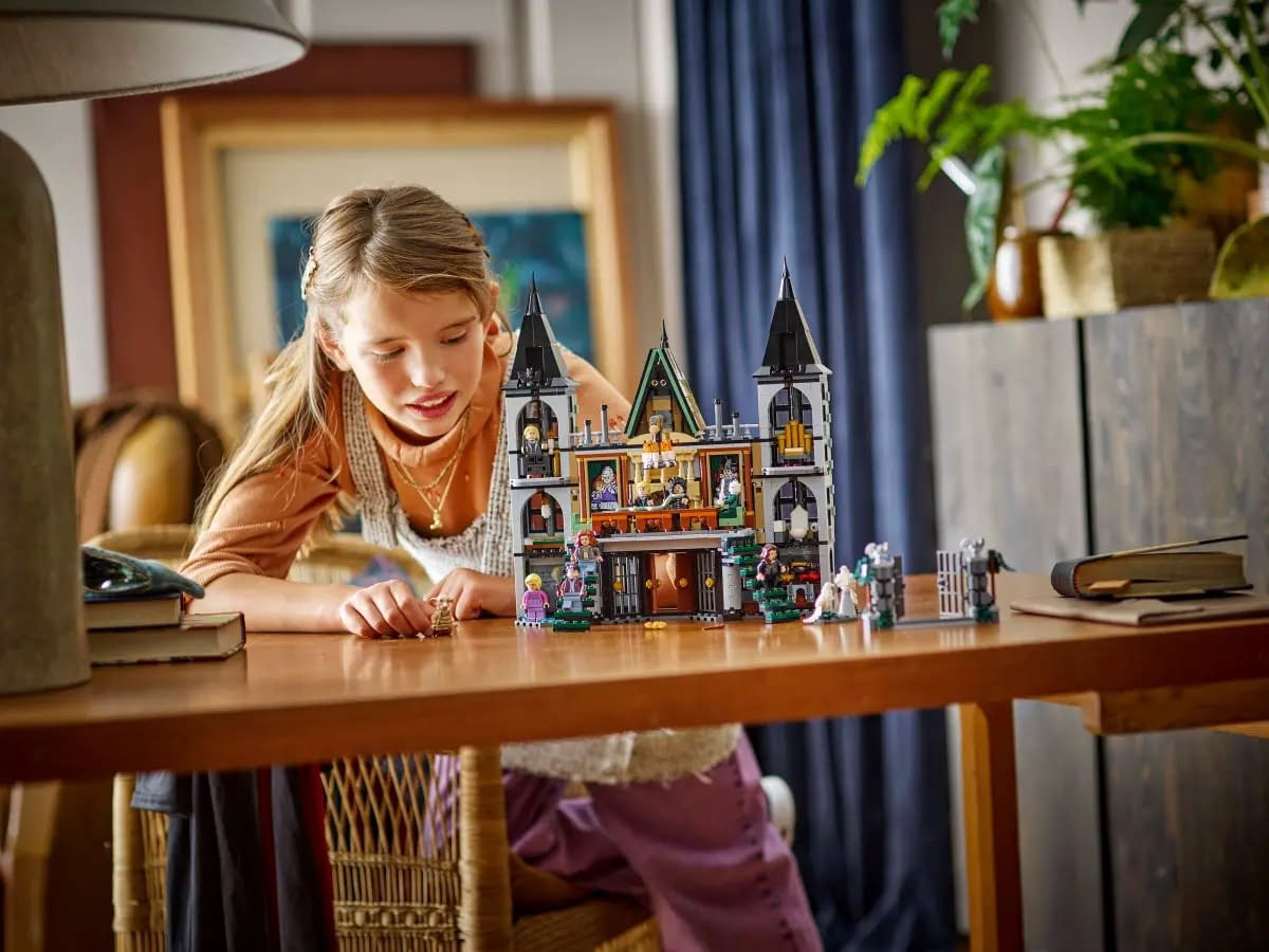 Step into the Malfoy Manor with LEGO's Newest Harry Potter Set