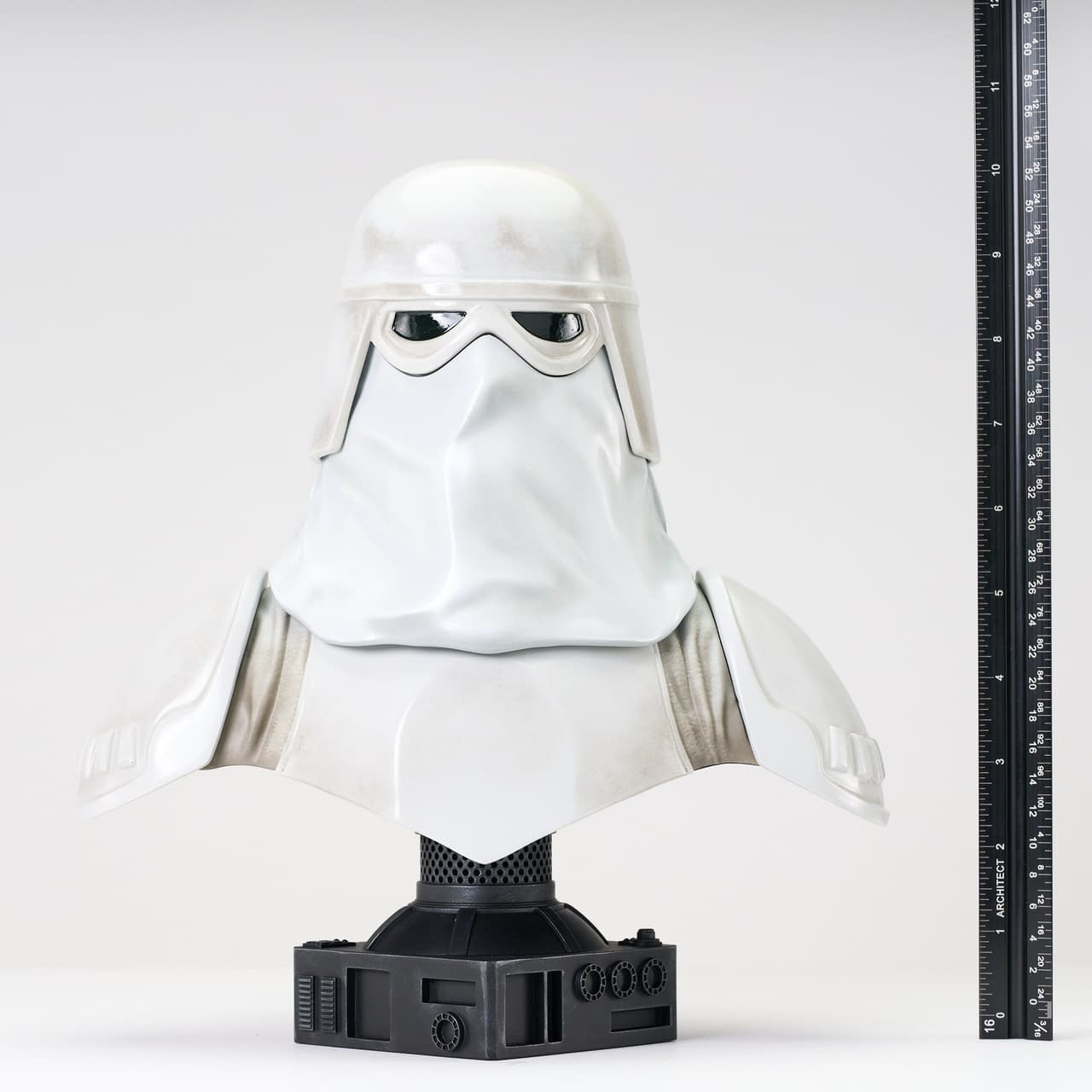 Star Wars: The Empire Strikes Back Snowtrooper Legends Statue Revealed 
