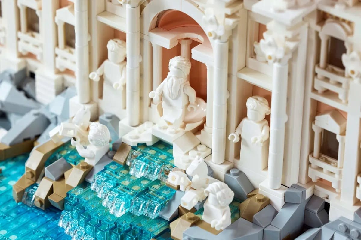 Italy Awaits with the New LEGO Architecture Trevi Fountain Set 