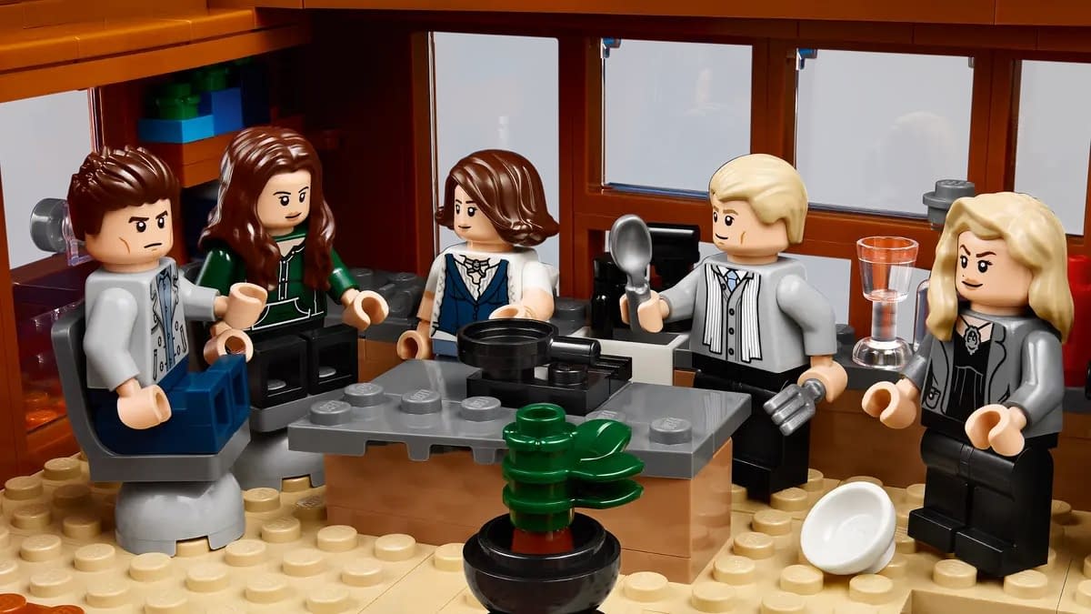 LEGO Unveils New LEGO Ideas Twilight Set with the Cullen House 