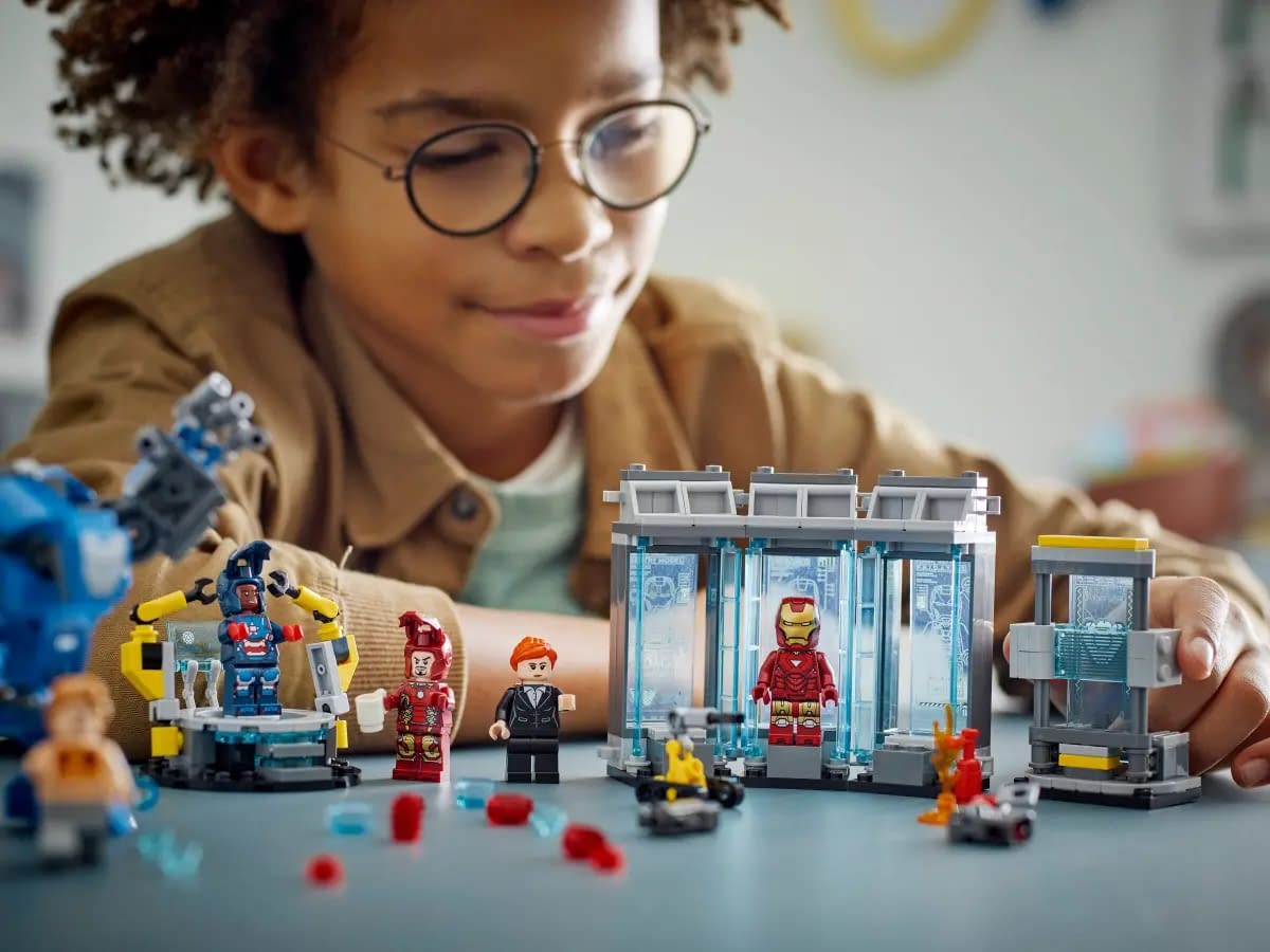 LEGO Reveals New Iron Man 3 Laboratory: Hall of Armor Set