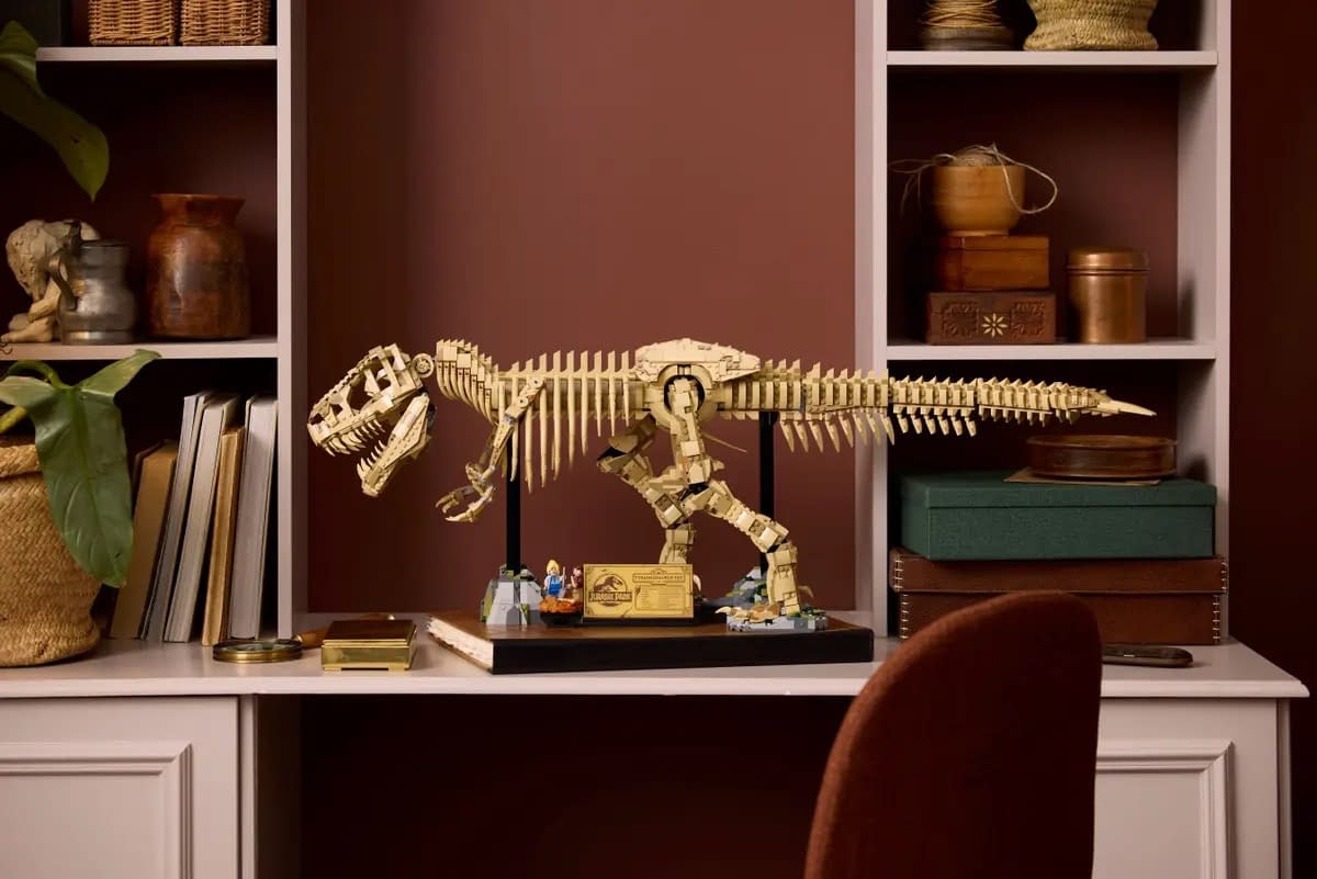 LEGO Unveils New Jurassic Park Dinosaur Fossils: Tyrannosaurus Rex