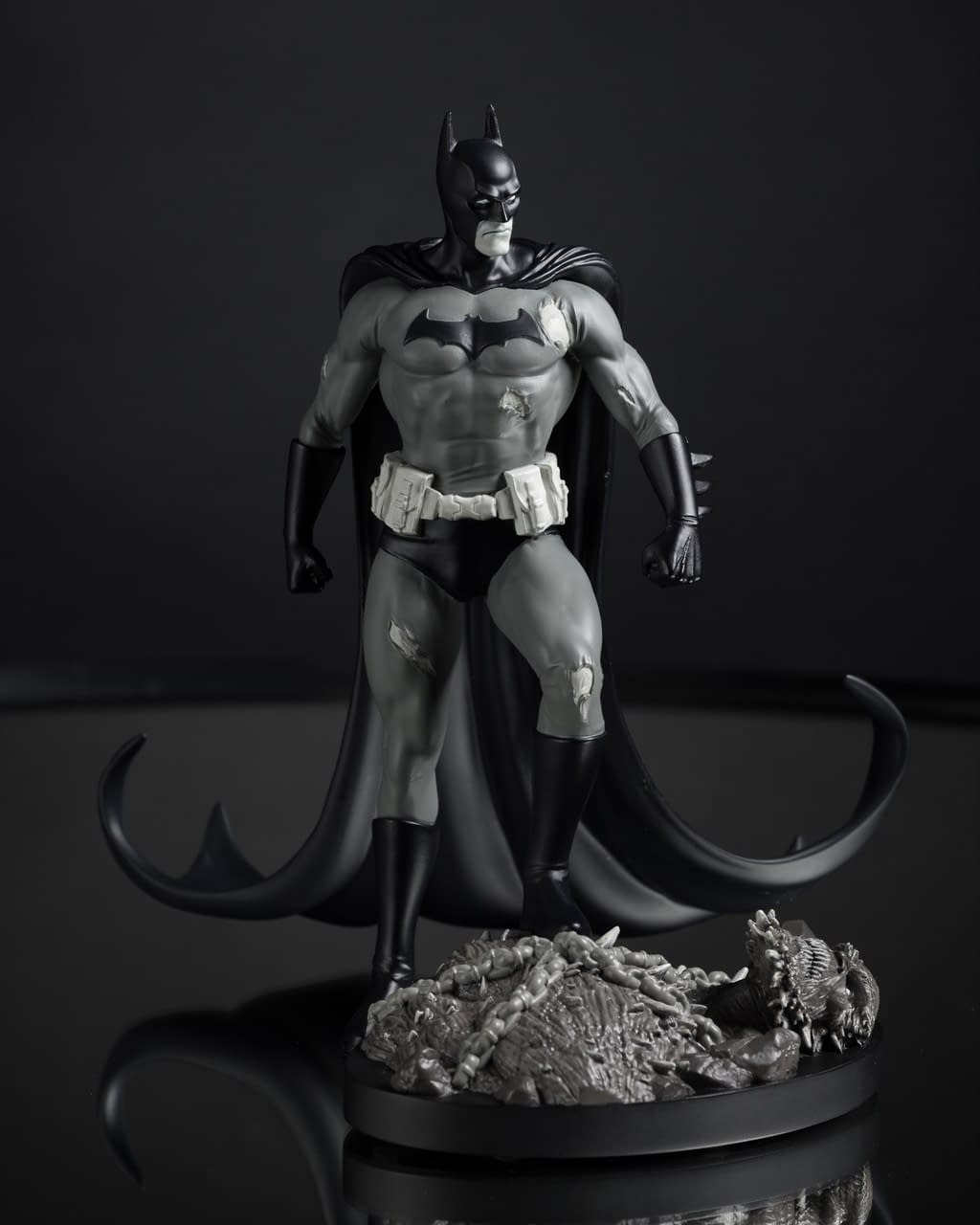 McFarlane Debuts New Batman Dark Crisis #1 SDCC Exclusive Statue 