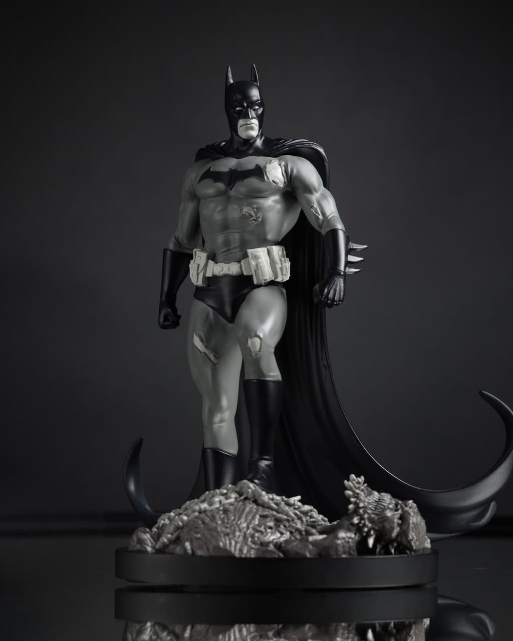 McFarlane Debuts New Batman Dark Crisis #1 SDCC Exclusive Statue 