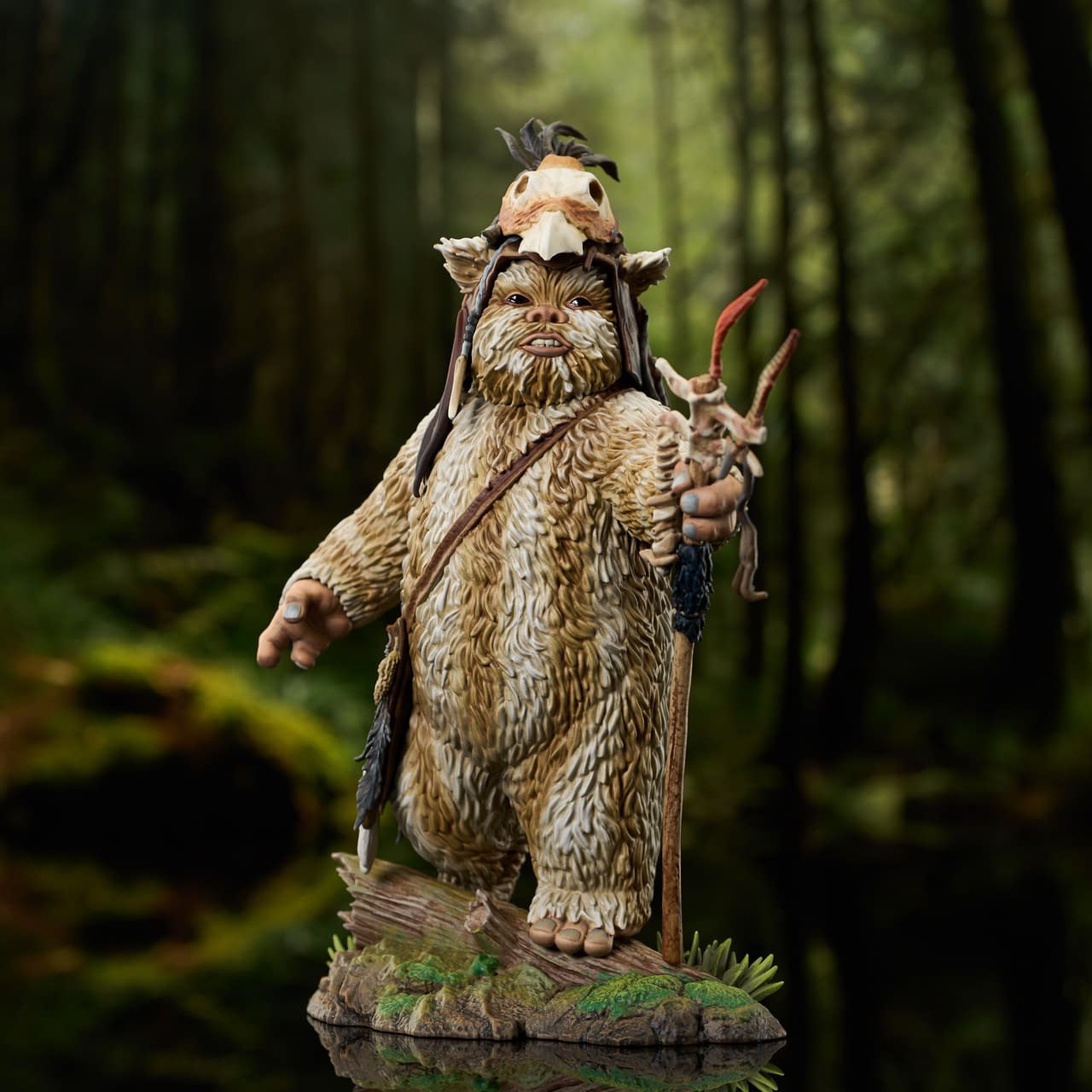 Endor Awaits with Gentle Giant's Exclusive Star Wars Logray Statue