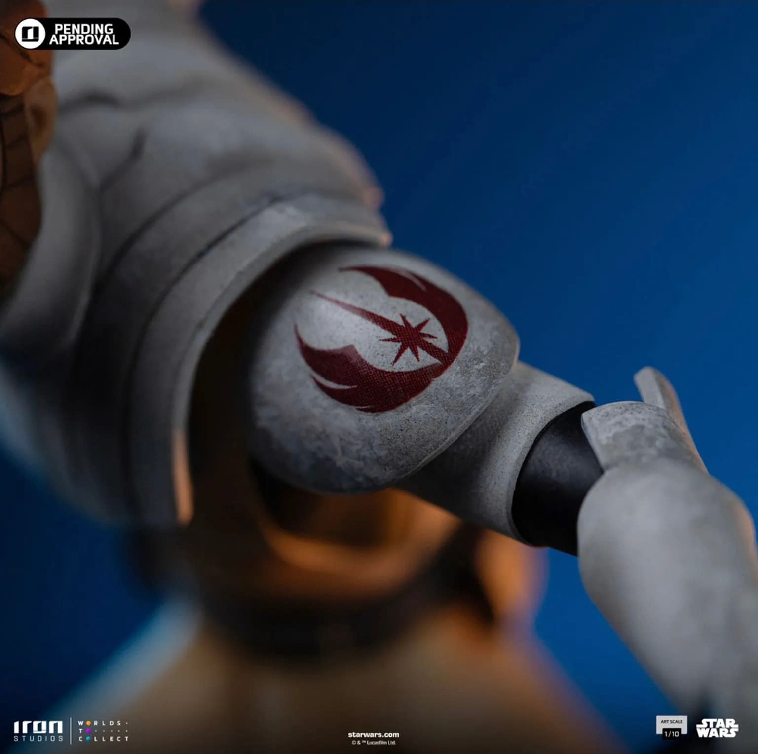 New Star Wars: The Clone Wars Obi-Wan Statue Arrives from Iron Studios