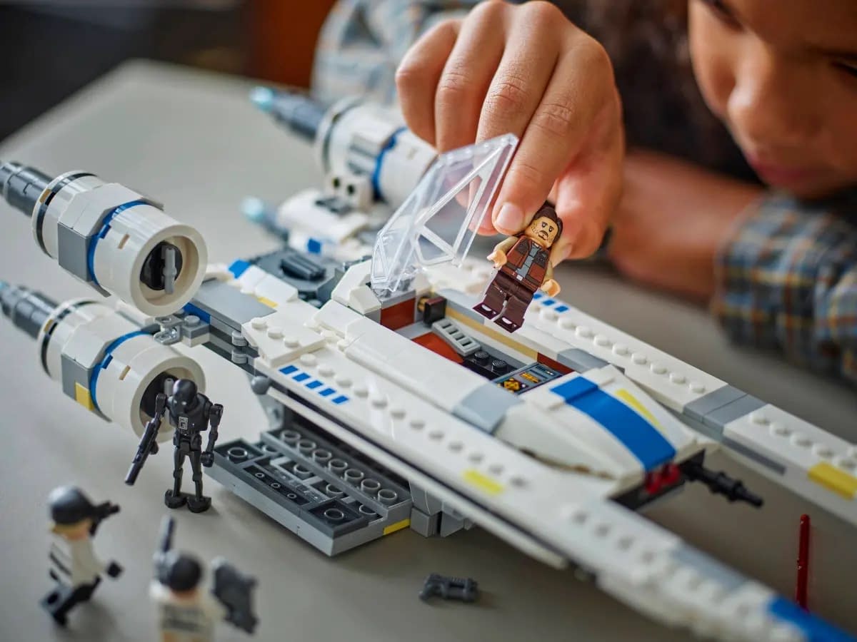 New Star Wars: Andor Season 2 U-Wing Starfighter Lands at LEGO