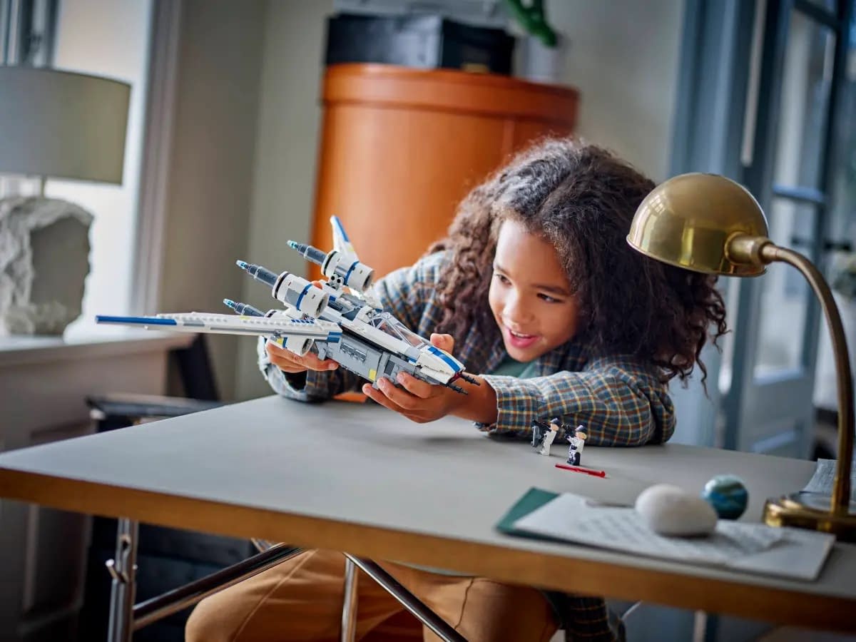 New Star Wars: Andor Season 2 U-Wing Starfighter Lands at LEGO
