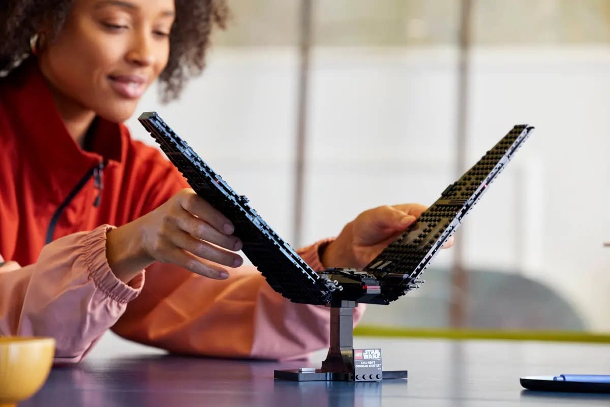 Make Room for LEGO's New Star Wars Kylo Ren's Command Shuttle 
