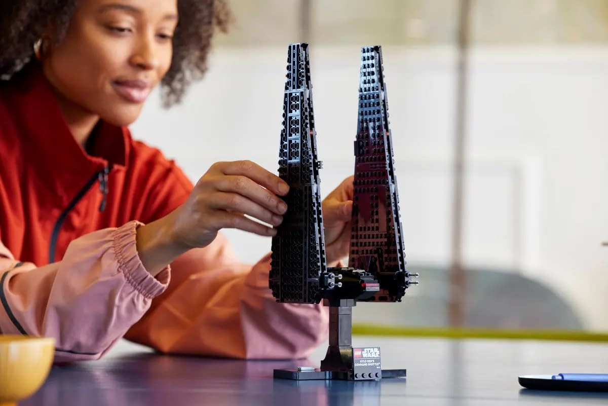 Make Room for LEGO's New Star Wars Kylo Ren's Command Shuttle 