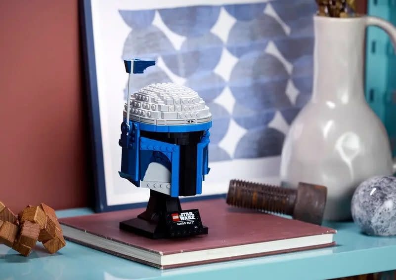 Build Star Wars Bounty Hunter Jango Fett's Helmet with LEGO 