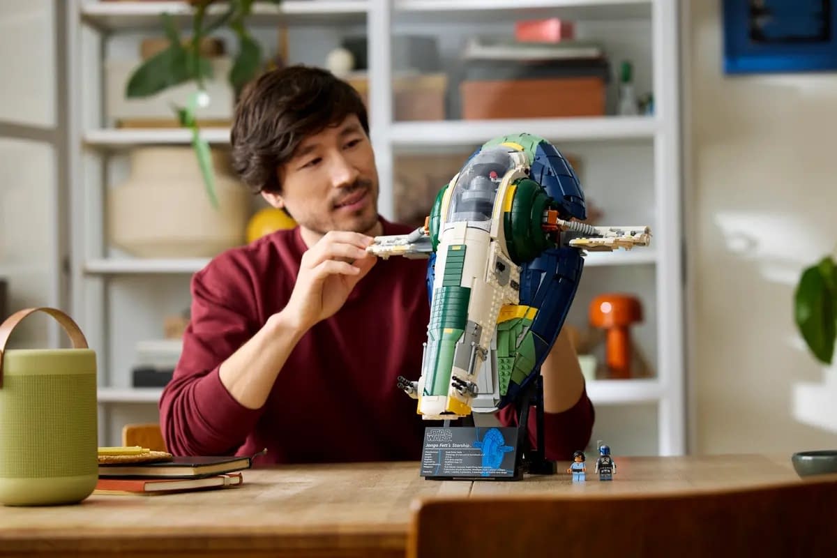LEGO Blast Off with New Jango Fett's Firespray-Class Starship Set