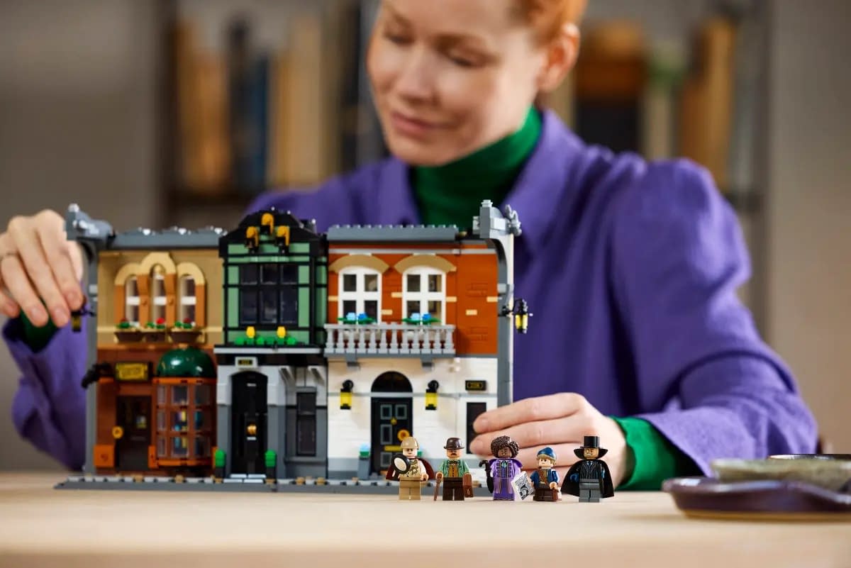 Solves Some Mysteries with LEGO's Sherlock Holmes: Book Nook