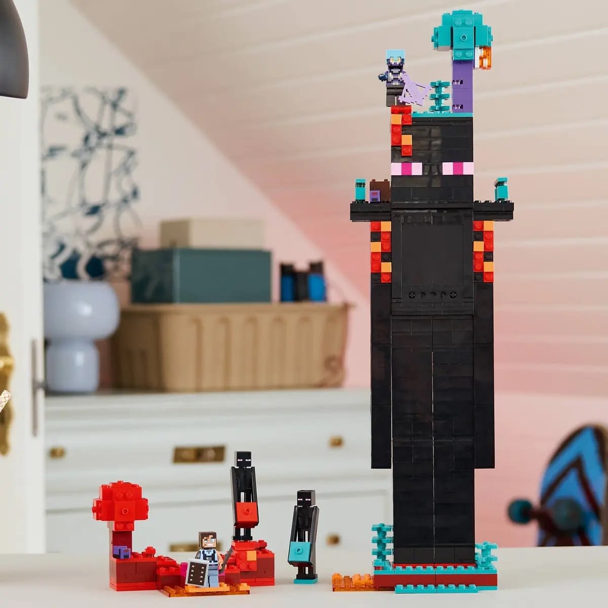 Build the Underman Tower with LEGO's Newest Minecraft Set 