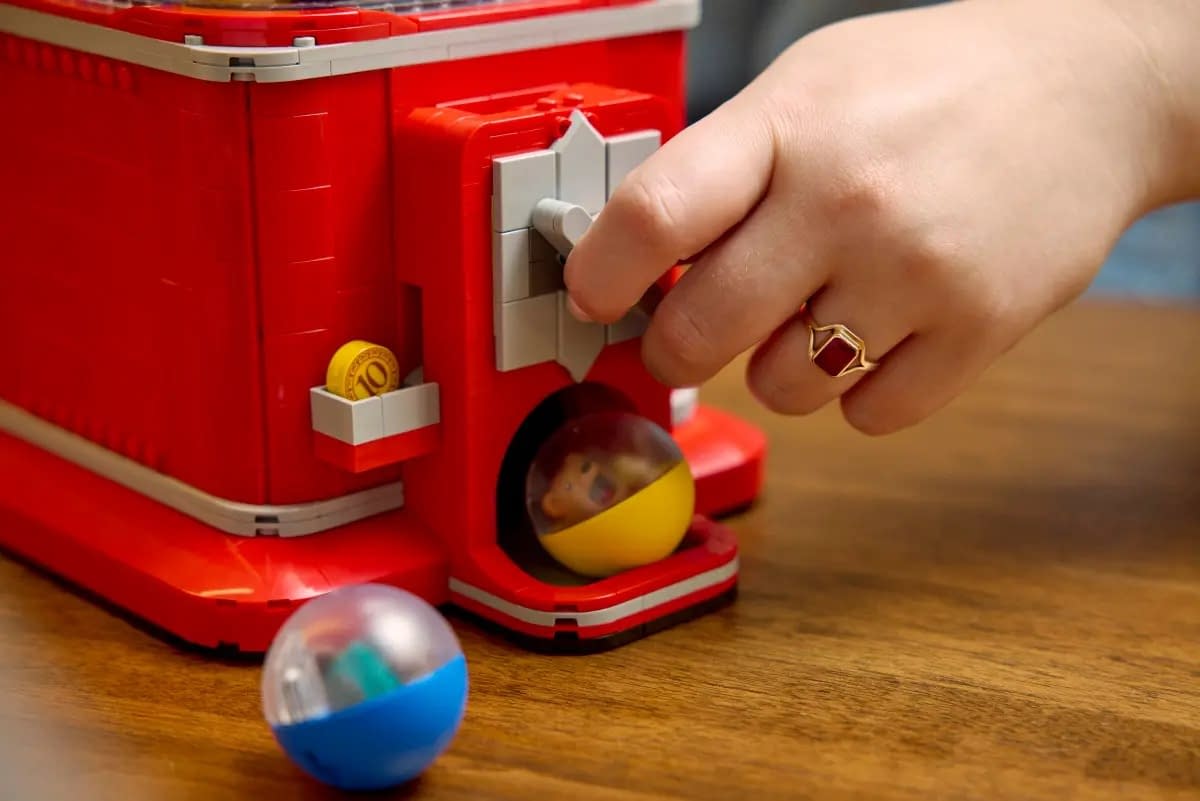 LEGO Gets Creative with New LEGO Minifigure Vending Machine