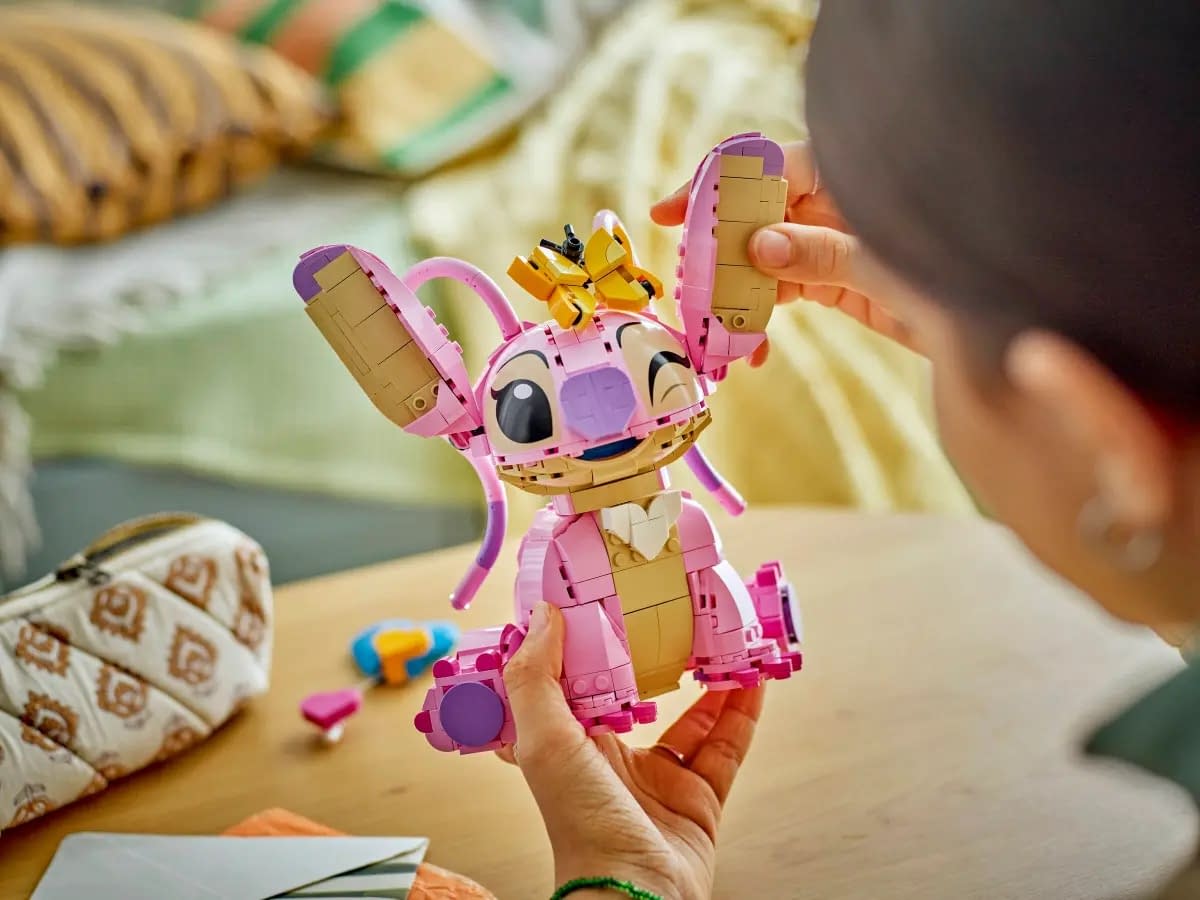 LEGO Unleashed New Lilo & Stitch Set with Experiment 624: Angel