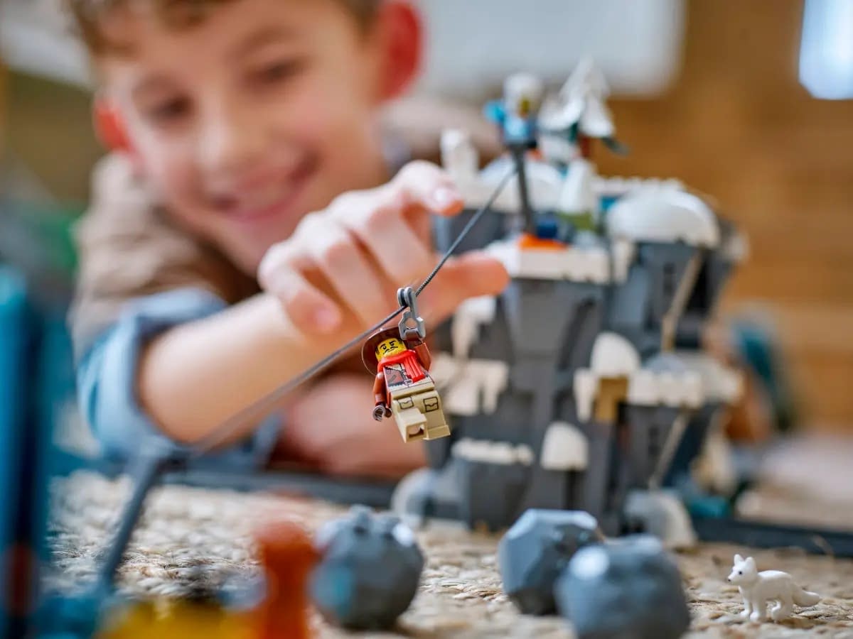 Johnny Thunder Returns to LEGO with Arctic Polar Express Train