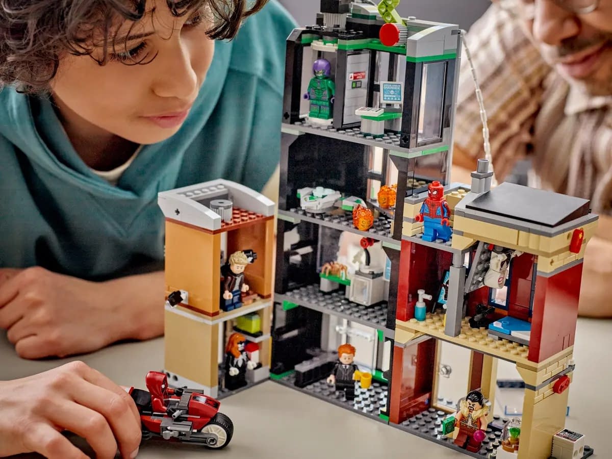 Spider-Man Takes On Oscorp with New Marvel Set from LEGO 