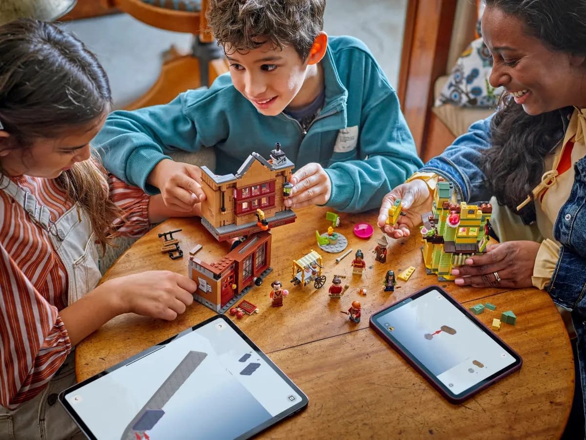 LEGO Debuts New Harry Potter Quality Quidditch Supplies Set 