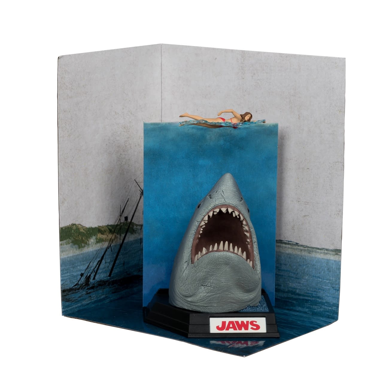 Jaws: 50th Anniversary Movie Maniacs Statue Revealed from McFarlane 
