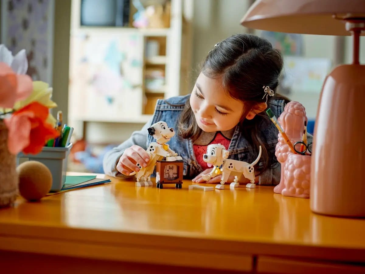 Build 101 Dalmatians with LEGO's New Disney Lucky & Penny Puppy Set