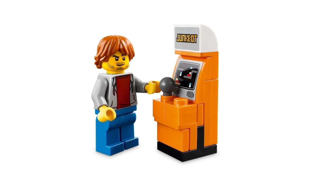 Relive the Golden Years of Video Games with the LEGO Arcade Machine 