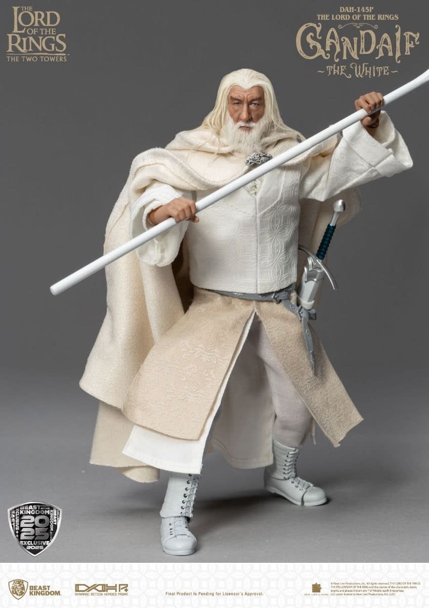 Lord of the Rings Gandalf the White Rises with Beast Kingdom for SDCC