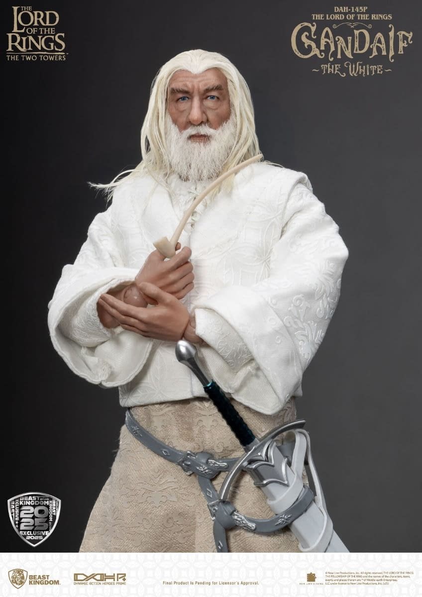 Lord of the Rings Gandalf the White Rises with Beast Kingdom for SDCC