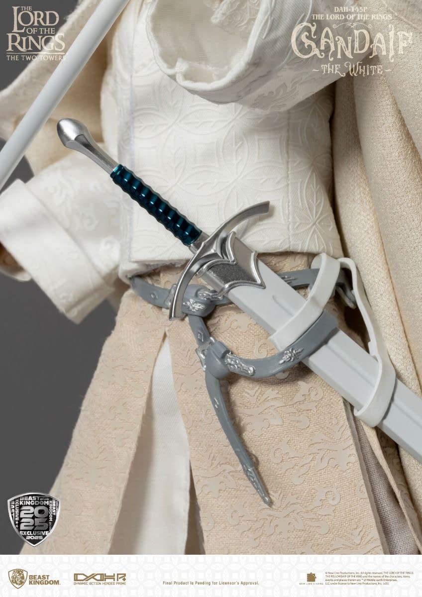 Lord of the Rings Gandalf the White Rises with Beast Kingdom for SDCC