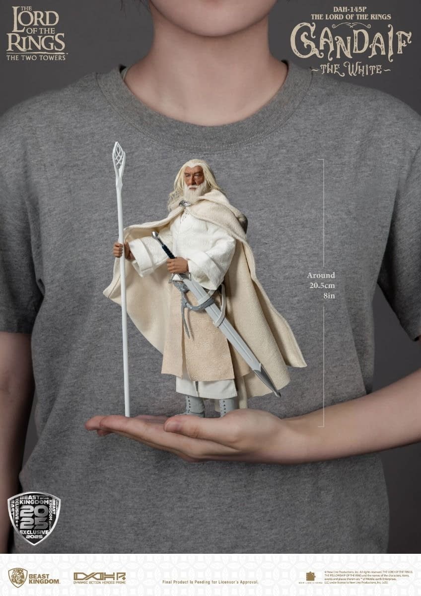 Lord of the Rings Gandalf the White Rises with Beast Kingdom for SDCC
