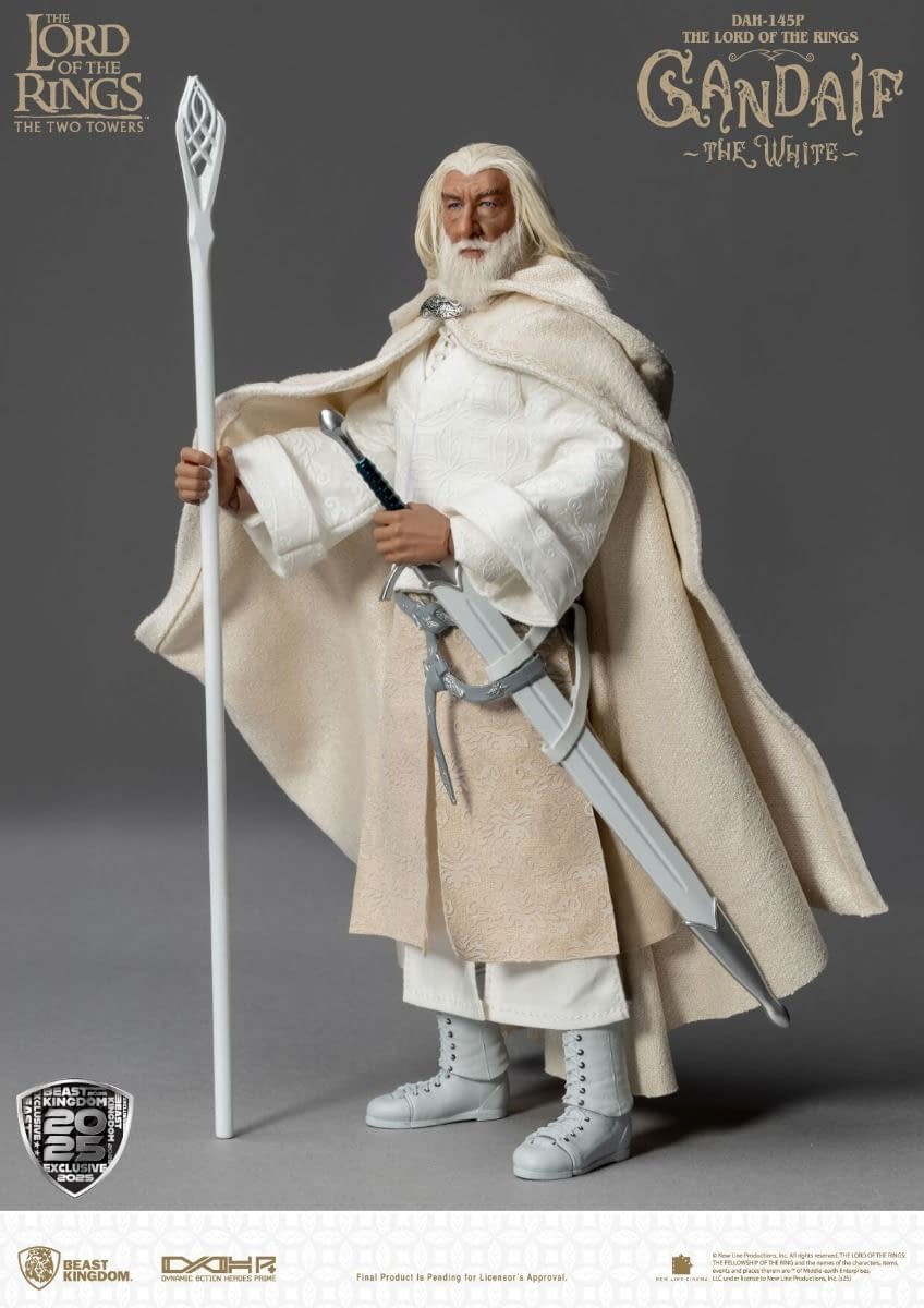 Lord of the Rings Gandalf the White Rises with Beast Kingdom for SDCC