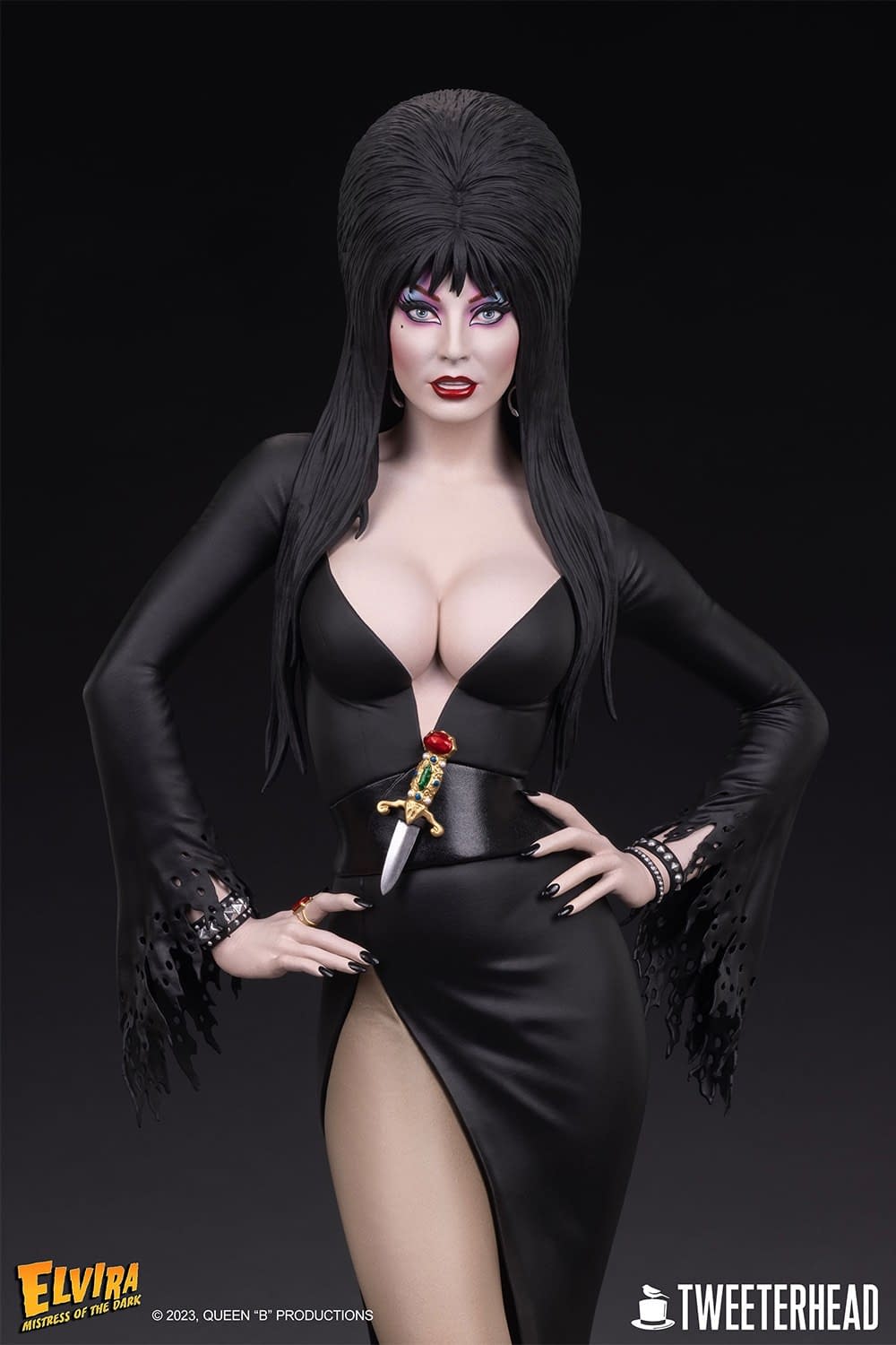Tweeterhead Reveals Gorgeous Elvira Mistress of the Dark 1:4 Maquette