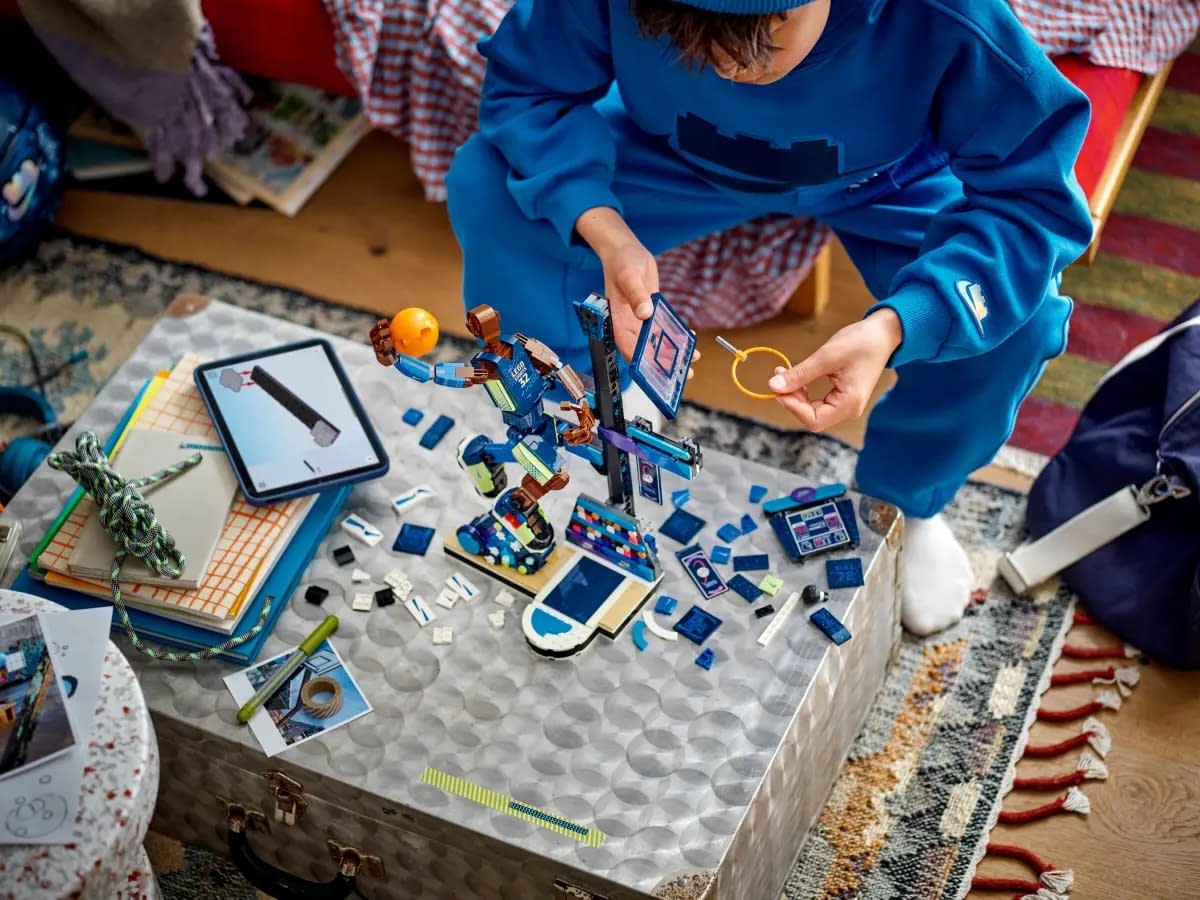 Hit the Court with LEGO with Their New Nike Slam Dunk Collaboration Set 