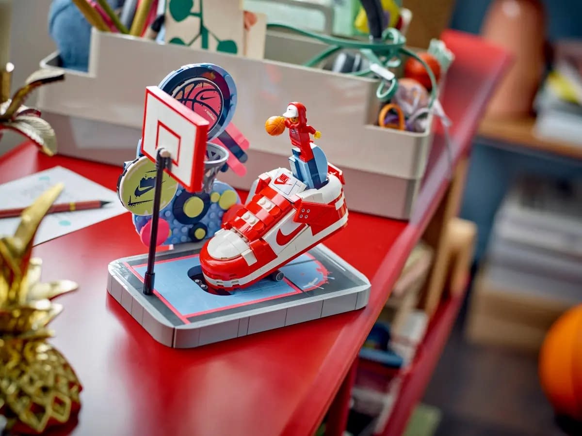 LEGO Play Streetball with New Nike Collaboration Dunk Trickshot Set