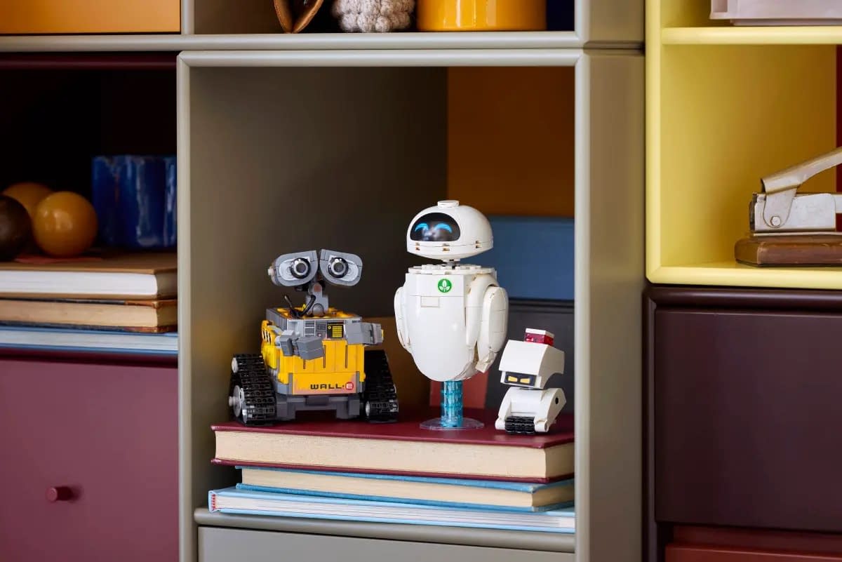 LEGO Travels to the Future with New WALL-E and EVE Disney Set 