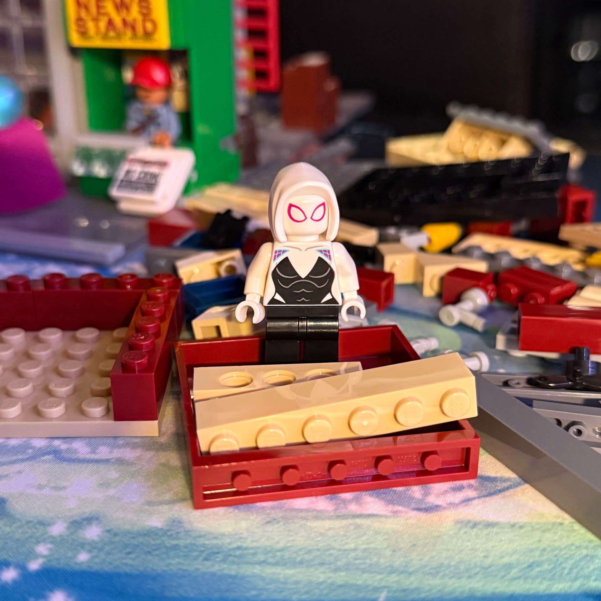 LEGO Spider-Man vs. Oscorp - Help Arrives from the Spider-Verse