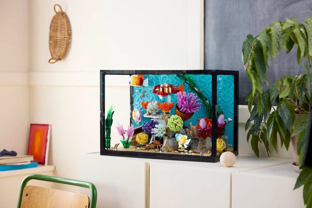 Build Your Own Tropical Fish Aquarium with New LEGO Icons Set