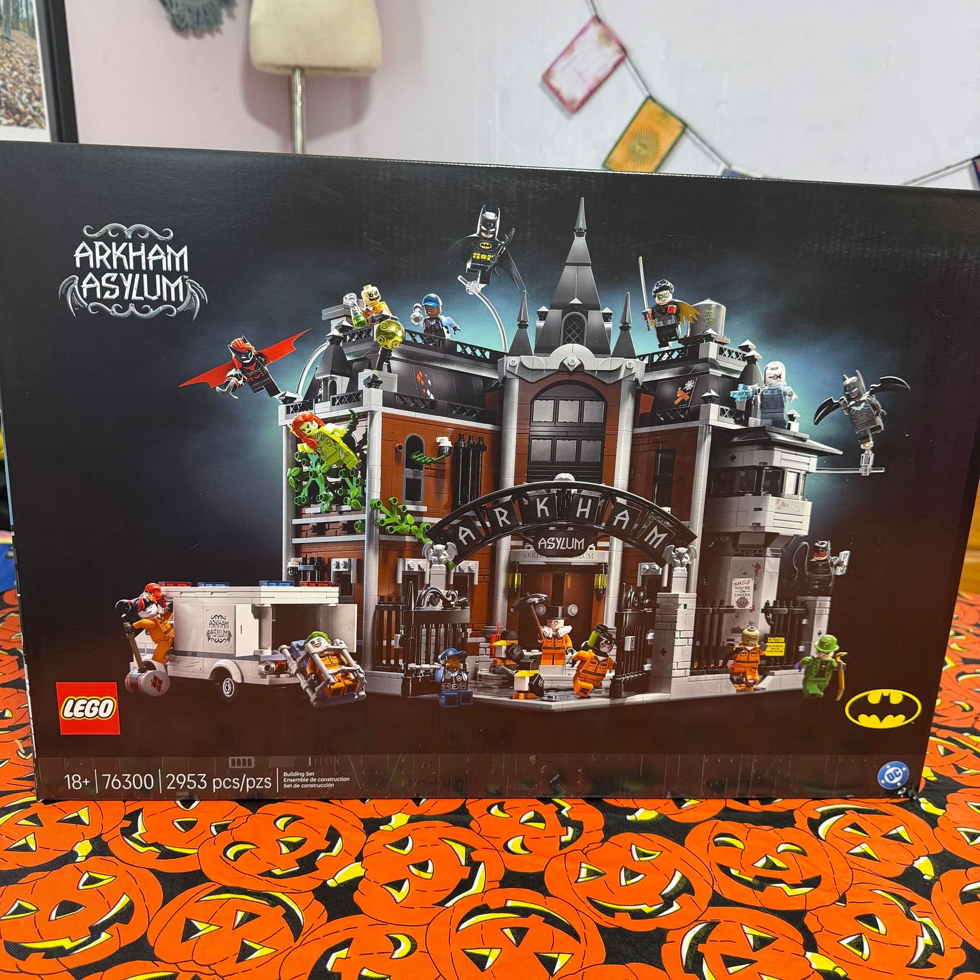 Halloween at the LEGO Arkham Asylum - The Clown Prince of Crime