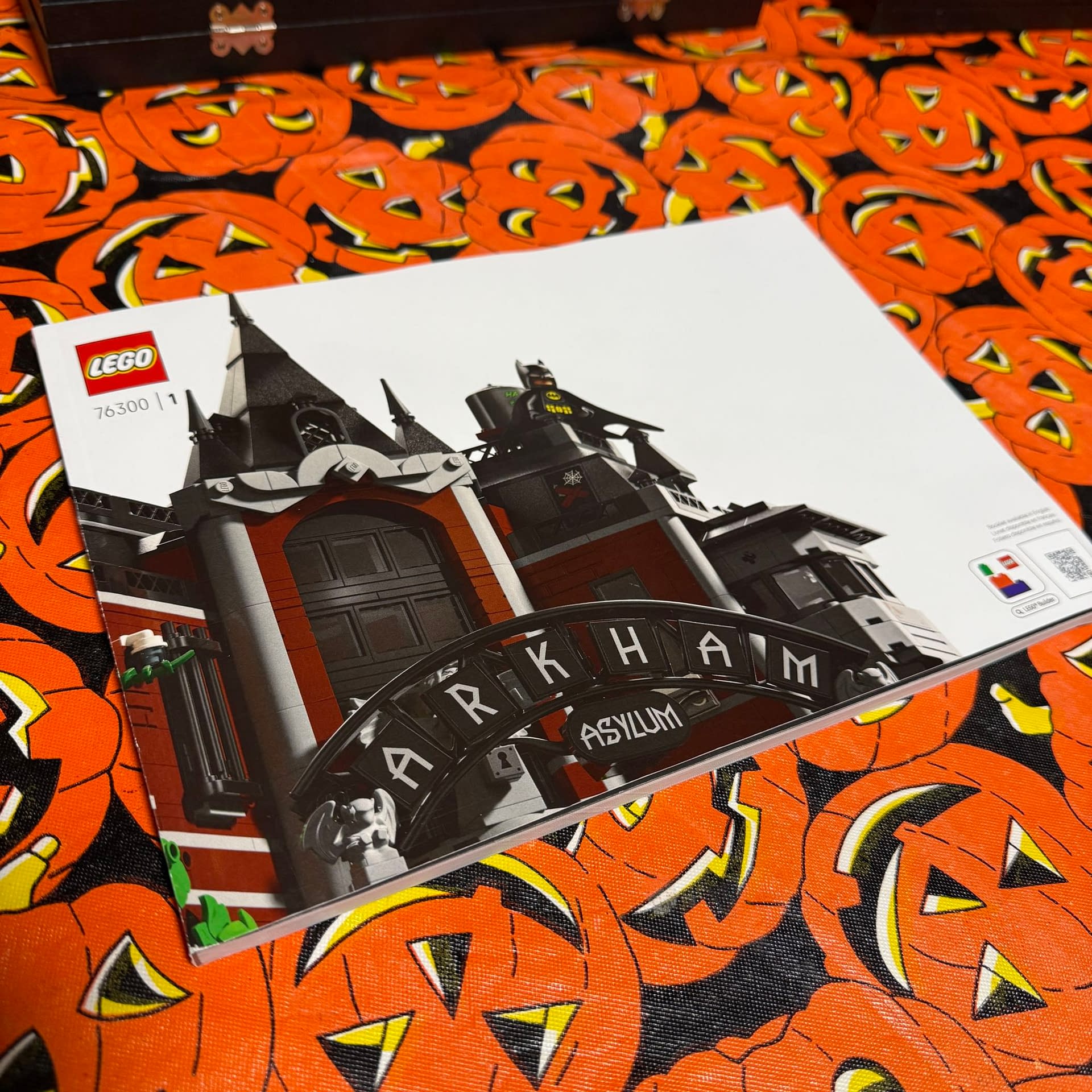 Halloween at the LEGO Arkham Asylum - The Clown Prince of Crime