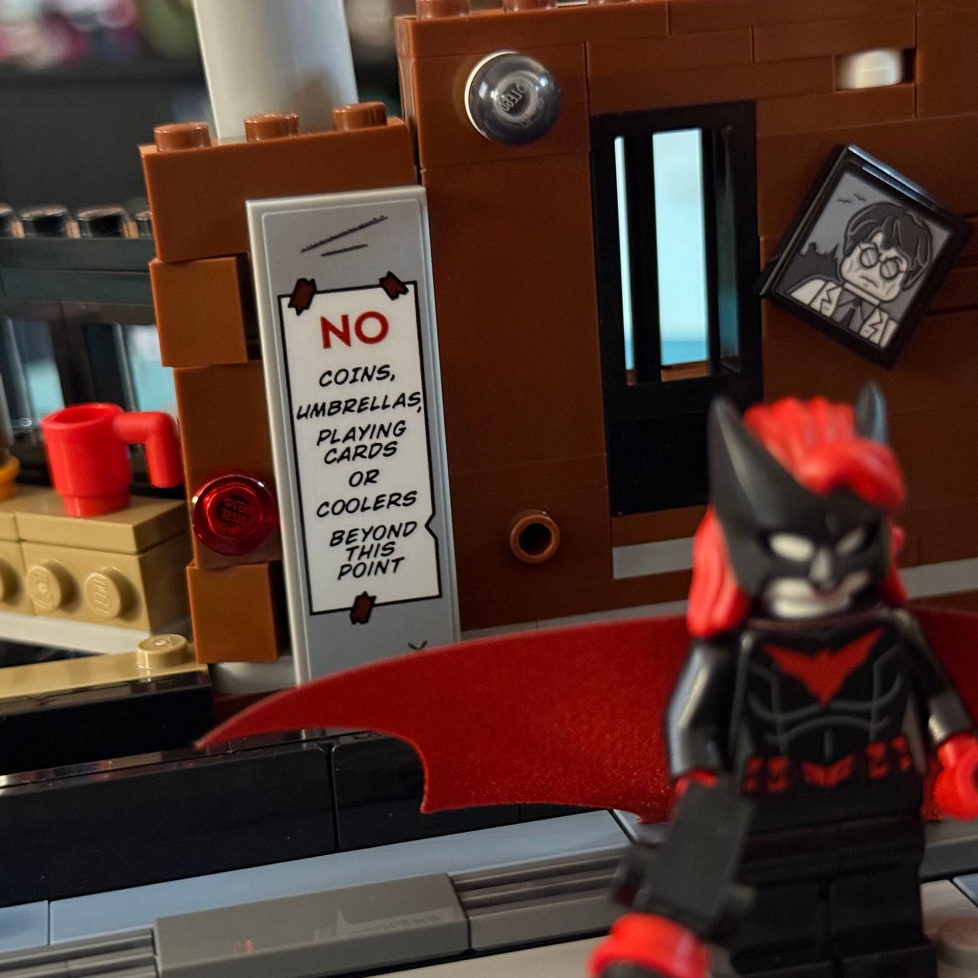 Halloween at the LEGO Arkham Asylum - Scarecrow Brings the Fear