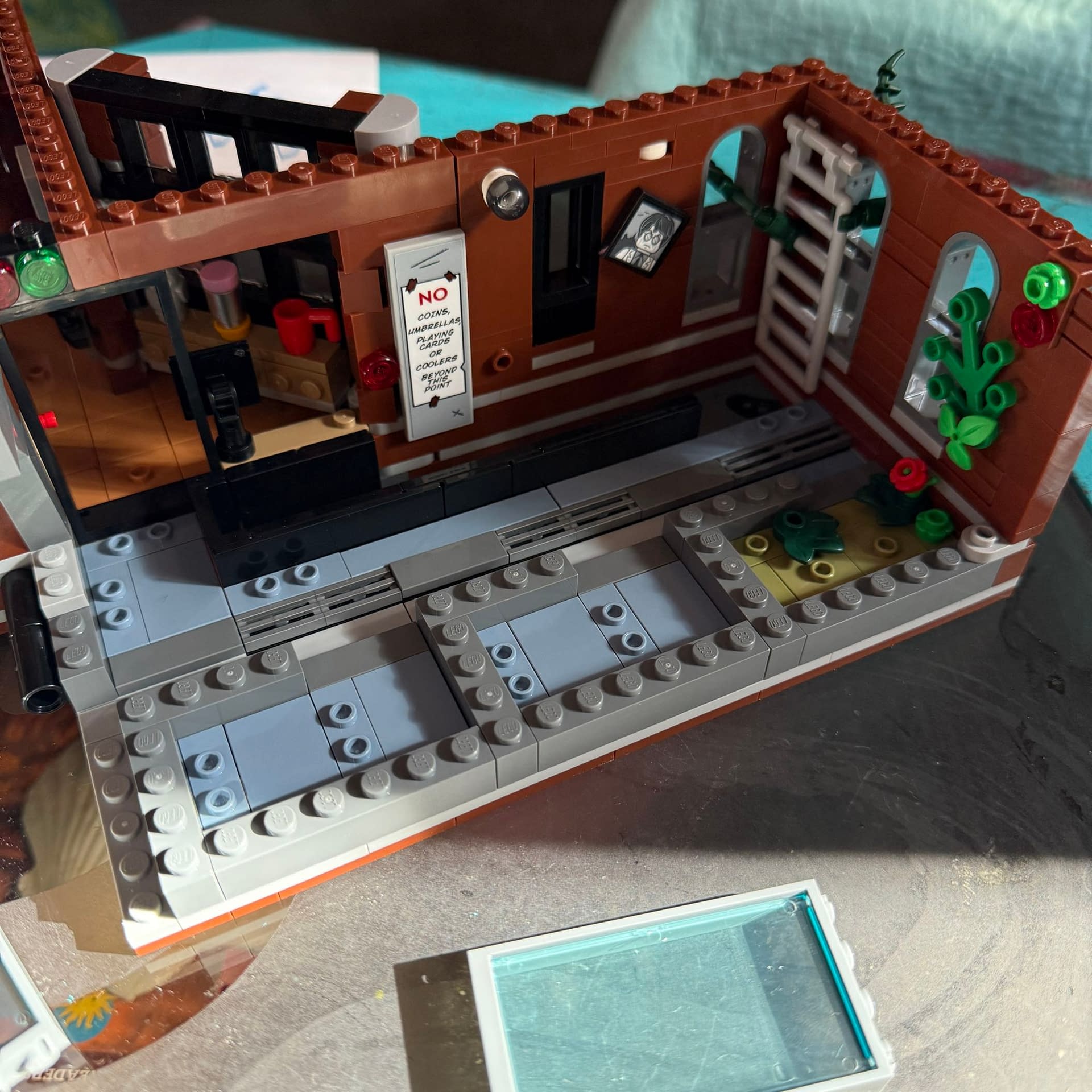 Halloween at the LEGO Arkham Asylum - Poison Ivy Brings the Green