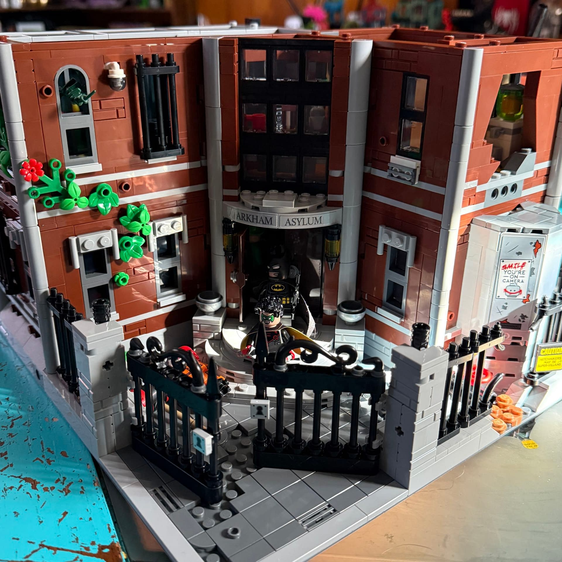 Halloween at the LEGO Arkham Asylum - Poison Ivy Brings the Green