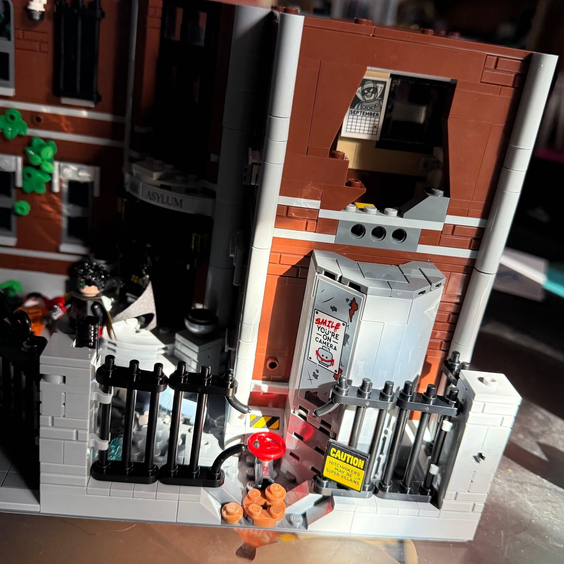Halloween at the LEGO Arkham Asylum - Poison Ivy Brings the Green