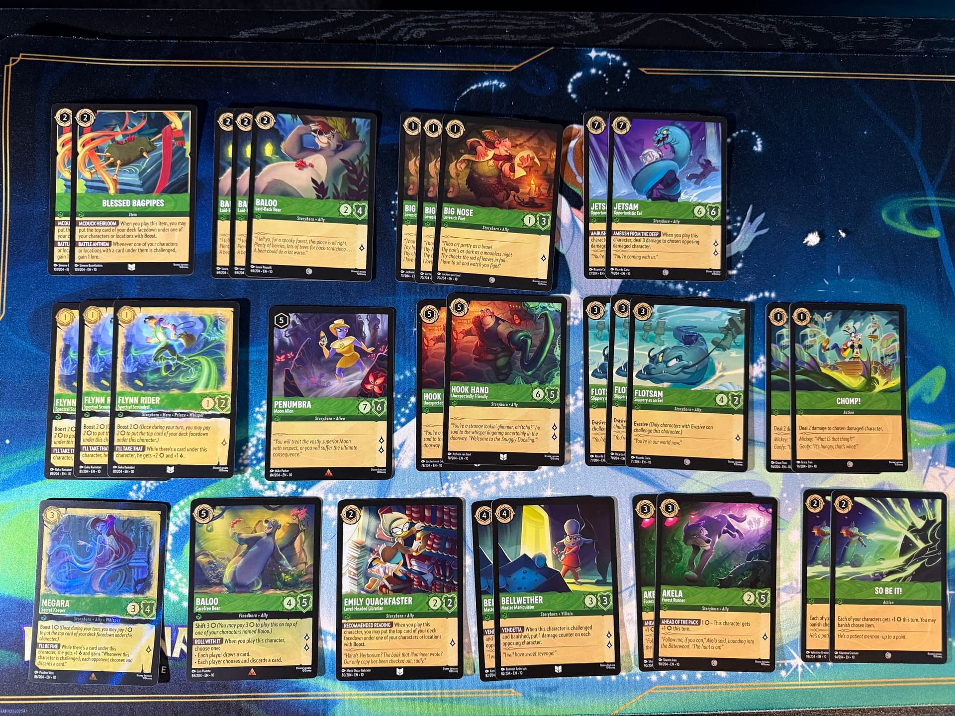 Disney Lorcana: Whispers in the Well - A Ghostly Starter Deck